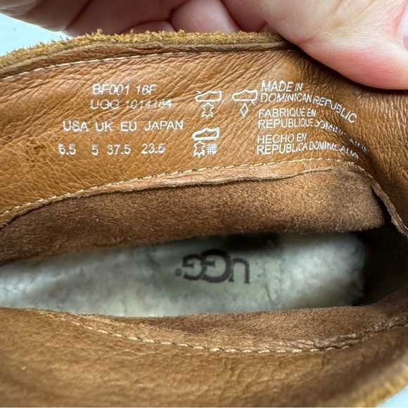 UGG Wright Boots Women’s 6.5 Belted Brown Suede Ankle Chukka Booties Leather - Picture 12 of 14